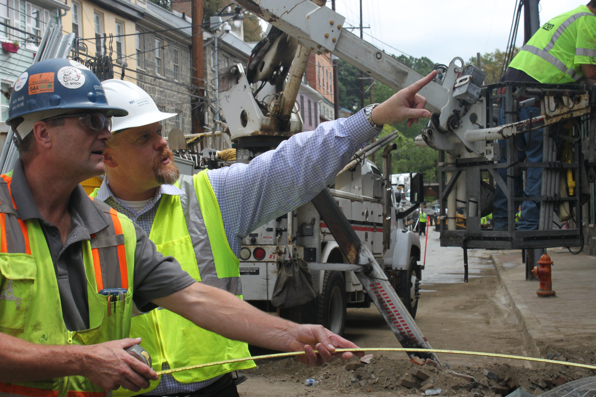 Ellicott_City_Flood_Recovery_Preservation_Maryland_Flickr_workers.jpg