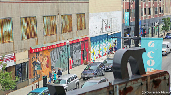 Street with murals in Chicago, Illinois